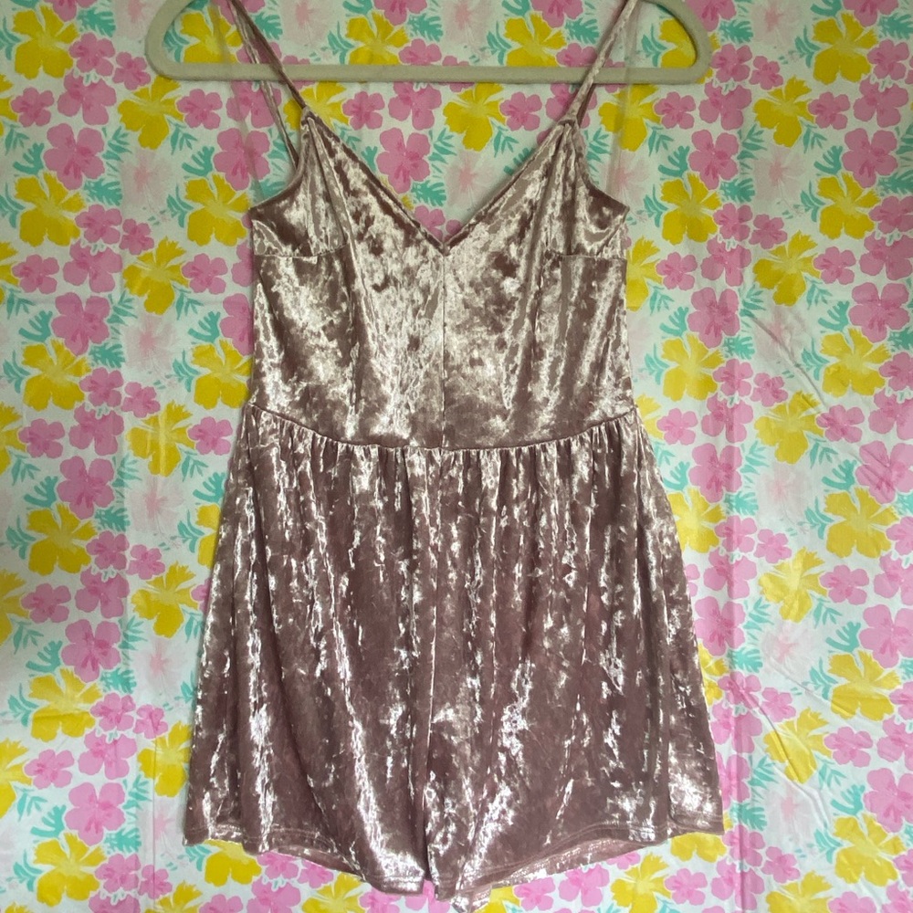Crushed velvet romper